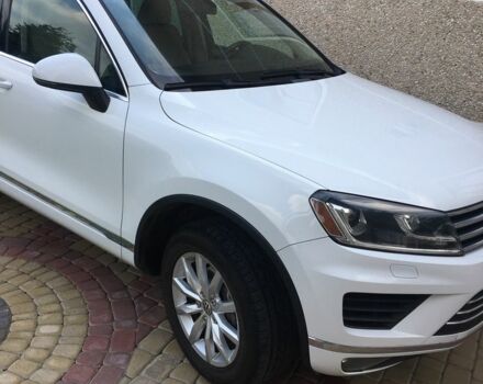Білий Фольксваген Туарег, об'ємом двигуна 3 л та пробігом 285 тис. км за 20500 $, фото 3 на Automoto.ua