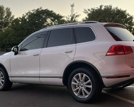 Белый Фольксваген Туарег, объемом двигателя 2.97 л и пробегом 208 тыс. км за 21800 $, фото 9 на Automoto.ua