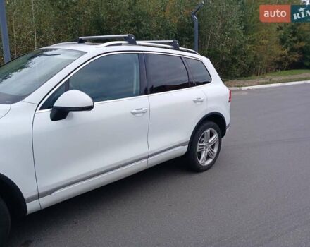 Белый Фольксваген Туарег, объемом двигателя 3 л и пробегом 170 тыс. км за 24900 $, фото 5 на Automoto.ua