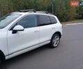 Белый Фольксваген Туарег, объемом двигателя 3 л и пробегом 170 тыс. км за 24900 $, фото 5 на Automoto.ua