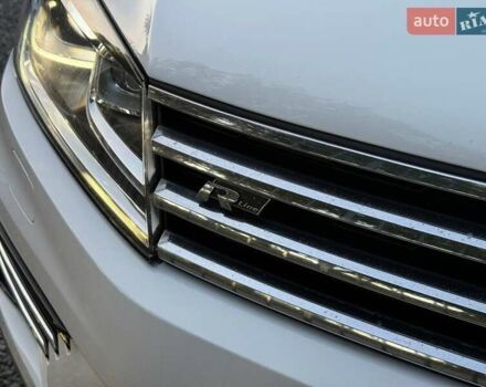 Белый Фольксваген Туарег, объемом двигателя 2.97 л и пробегом 205 тыс. км за 23900 $, фото 19 на Automoto.ua