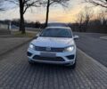 Білий Фольксваген Туарег, об'ємом двигуна 3 л та пробігом 182 тис. км за 15000 $, фото 1 на Automoto.ua