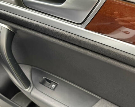 Белый Фольксваген Туарег, объемом двигателя 2.97 л и пробегом 208 тыс. км за 21800 $, фото 47 на Automoto.ua