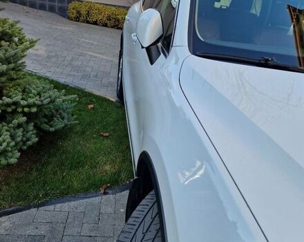 Білий Фольксваген Туарег, об'ємом двигуна 3 л та пробігом 102 тис. км за 34800 $, фото 26 на Automoto.ua