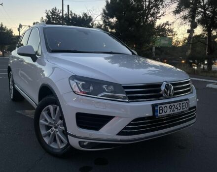 Белый Фольксваген Туарег, объемом двигателя 3 л и пробегом 208 тыс. км за 21800 $, фото 9 на Automoto.ua
