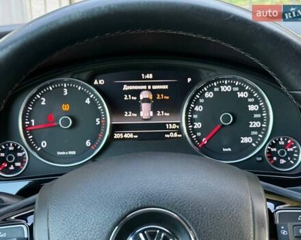 Белый Фольксваген Туарег, объемом двигателя 2.97 л и пробегом 205 тыс. км за 23900 $, фото 26 на Automoto.ua