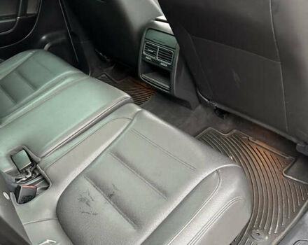 Белый Фольксваген Туарег, объемом двигателя 2.97 л и пробегом 215 тыс. км за 19700 $, фото 26 на Automoto.ua