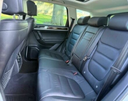 Белый Фольксваген Туарег, объемом двигателя 3.6 л и пробегом 77 тыс. км за 13700 $, фото 13 на Automoto.ua