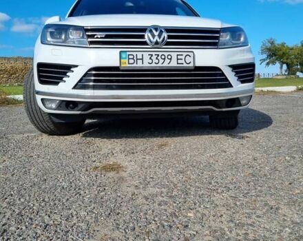 Белый Фольксваген Туарег, объемом двигателя 2.97 л и пробегом 230 тыс. км за 30000 $, фото 24 на Automoto.ua