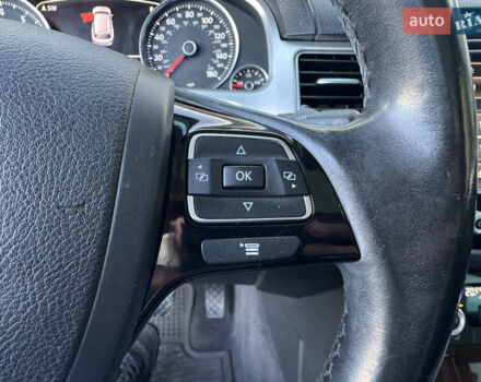 Белый Фольксваген Туарег, объемом двигателя 3.6 л и пробегом 242 тыс. км за 18500 $, фото 33 на Automoto.ua