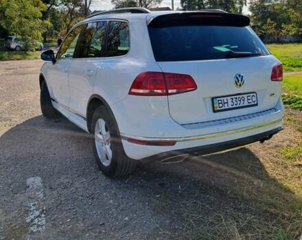 Белый Фольксваген Туарег, объемом двигателя 2.97 л и пробегом 230 тыс. км за 30000 $, фото 18 на Automoto.ua