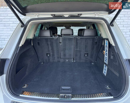 Белый Фольксваген Туарег, объемом двигателя 3.6 л и пробегом 242 тыс. км за 18500 $, фото 15 на Automoto.ua