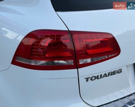 Белый Фольксваген Туарег, объемом двигателя 2.97 л и пробегом 205 тыс. км за 23900 $, фото 18 на Automoto.ua