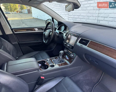 Белый Фольксваген Туарег, объемом двигателя 3.6 л и пробегом 242 тыс. км за 18500 $, фото 25 на Automoto.ua