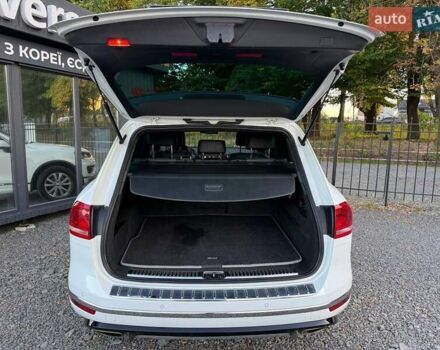 Белый Фольксваген Туарег, объемом двигателя 2.97 л и пробегом 205 тыс. км за 23900 $, фото 35 на Automoto.ua