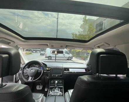 Білий Фольксваген Туарег, об'ємом двигуна 2.97 л та пробігом 247 тис. км за 29800 $, фото 12 на Automoto.ua