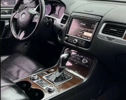 Білий Фольксваген Туарег, об'ємом двигуна 2.97 л та пробігом 320 тис. км за 23200 $, фото 14 на Automoto.ua