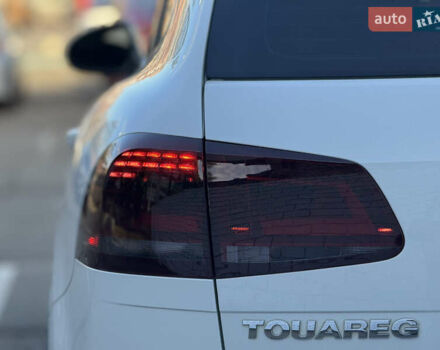Белый Фольксваген Туарег, объемом двигателя 3.6 л и пробегом 242 тыс. км за 18500 $, фото 10 на Automoto.ua