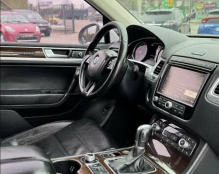 Білий Фольксваген Туарег, об'ємом двигуна 2.97 л та пробігом 320 тис. км за 23200 $, фото 13 на Automoto.ua