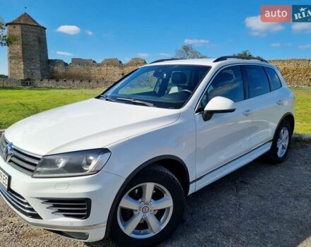 Белый Фольксваген Туарег, объемом двигателя 2.97 л и пробегом 230 тыс. км за 30000 $, фото 27 на Automoto.ua