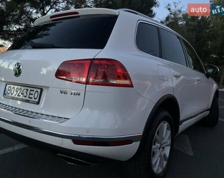 Белый Фольксваген Туарег, объемом двигателя 2.97 л и пробегом 208 тыс. км за 21800 $, фото 22 на Automoto.ua