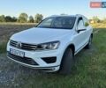 Білий Фольксваген Туарег, об'ємом двигуна 2.97 л та пробігом 99 тис. км за 28500 $, фото 1 на Automoto.ua