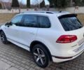 Білий Фольксваген Туарег, об'ємом двигуна 3 л та пробігом 182 тис. км за 15000 $, фото 2 на Automoto.ua