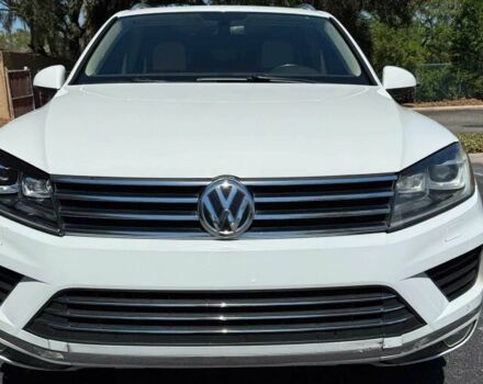 Білий Фольксваген Туарег, об'ємом двигуна 3.6 л та пробігом 78 тис. км за 6200 $, фото 1 на Automoto.ua