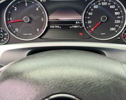 Белый Фольксваген Туарег, объемом двигателя 3 л и пробегом 320 тыс. км за 23700 $, фото 12 на Automoto.ua