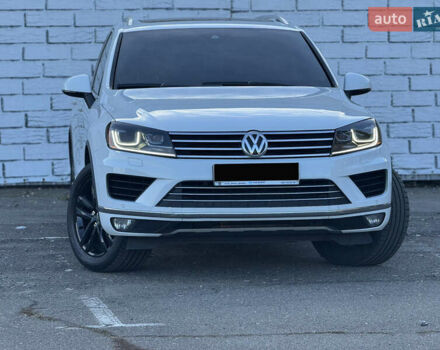 Белый Фольксваген Туарег, объемом двигателя 3.6 л и пробегом 242 тыс. км за 18500 $, фото 41 на Automoto.ua