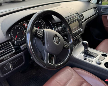 Білий Фольксваген Туарег, об'ємом двигуна 2.97 л та пробігом 228 тис. км за 29500 $, фото 9 на Automoto.ua