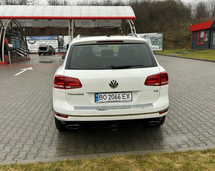 Белый Фольксваген Туарег, объемом двигателя 2.97 л и пробегом 215 тыс. км за 19700 $, фото 12 на Automoto.ua