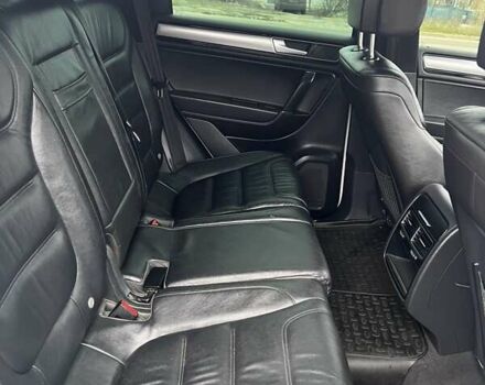 Білий Фольксваген Туарег, об'ємом двигуна 2.97 л та пробігом 334 тис. км за 26000 $, фото 16 на Automoto.ua