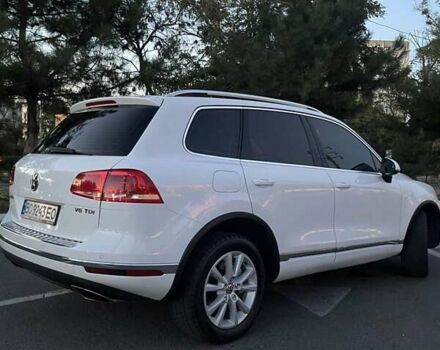 Белый Фольксваген Туарег, объемом двигателя 2.97 л и пробегом 208 тыс. км за 21800 $, фото 33 на Automoto.ua