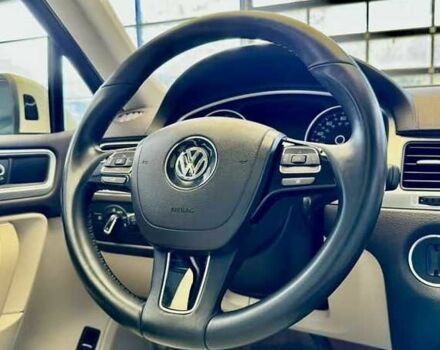 Белый Фольксваген Туарег, объемом двигателя 3.6 л и пробегом 89 тыс. км за 13100 $, фото 6 на Automoto.ua