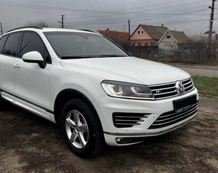 Білий Фольксваген Туарег, об'ємом двигуна 2.97 л та пробігом 334 тис. км за 26000 $, фото 1 на Automoto.ua