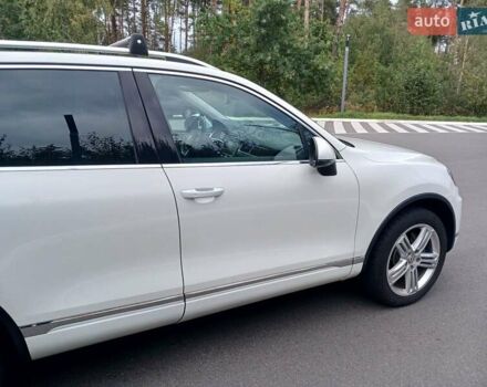 Белый Фольксваген Туарег, объемом двигателя 3 л и пробегом 170 тыс. км за 24900 $, фото 11 на Automoto.ua