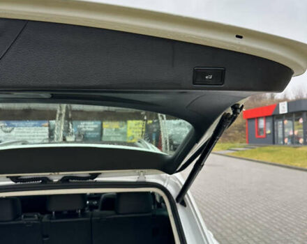 Белый Фольксваген Туарег, объемом двигателя 2.97 л и пробегом 215 тыс. км за 19700 $, фото 29 на Automoto.ua