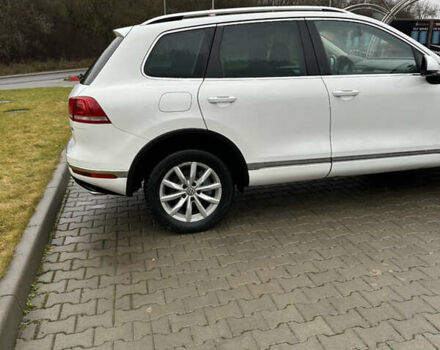 Белый Фольксваген Туарег, объемом двигателя 2.97 л и пробегом 215 тыс. км за 19700 $, фото 10 на Automoto.ua