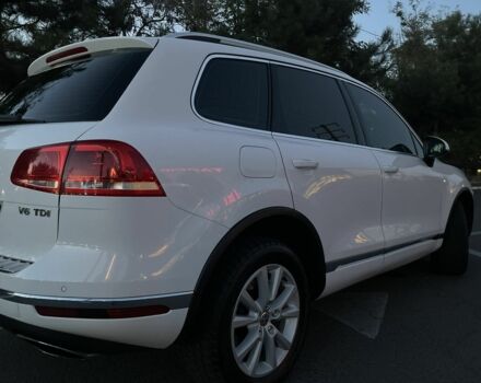 Белый Фольксваген Туарег, объемом двигателя 3 л и пробегом 208 тыс. км за 21800 $, фото 11 на Automoto.ua