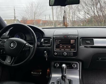 Білий Фольксваген Туарег, об'ємом двигуна 2.97 л та пробігом 334 тис. км за 26000 $, фото 21 на Automoto.ua