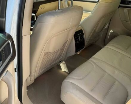 Білий Фольксваген Туарег, об'ємом двигуна 3.6 л та пробігом 78 тис. км за 6200 $, фото 9 на Automoto.ua