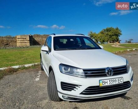 Белый Фольксваген Туарег, объемом двигателя 2.97 л и пробегом 230 тыс. км за 30000 $, фото 6 на Automoto.ua