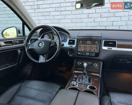 Белый Фольксваген Туарег, объемом двигателя 3.6 л и пробегом 242 тыс. км за 18500 $, фото 22 на Automoto.ua