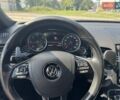 Белый Фольксваген Туарег, объемом двигателя 3 л и пробегом 250 тыс. км за 26200 $, фото 5 на Automoto.ua