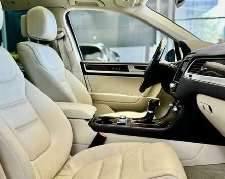 Белый Фольксваген Туарег, объемом двигателя 3.6 л и пробегом 89 тыс. км за 13100 $, фото 12 на Automoto.ua