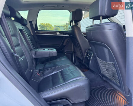 Белый Фольксваген Туарег, объемом двигателя 3.6 л и пробегом 242 тыс. км за 18500 $, фото 19 на Automoto.ua