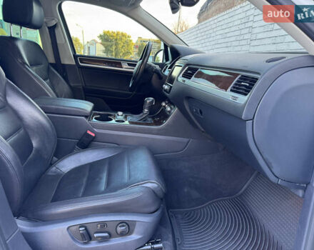 Белый Фольксваген Туарег, объемом двигателя 3.6 л и пробегом 242 тыс. км за 18500 $, фото 23 на Automoto.ua