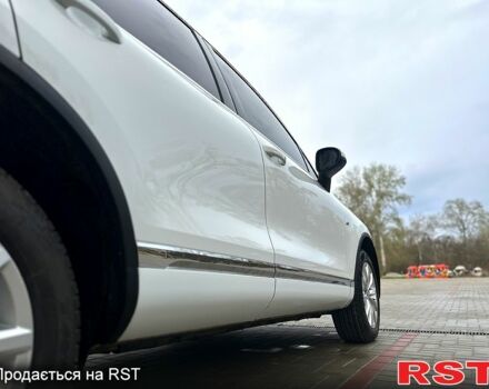 Белый Фольксваген Туарег, объемом двигателя 3.6 л и пробегом 130 тыс. км за 25000 $, фото 5 на Automoto.ua