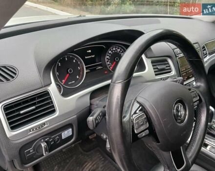 Белый Фольксваген Туарег, объемом двигателя 3 л и пробегом 170 тыс. км за 24900 $, фото 18 на Automoto.ua